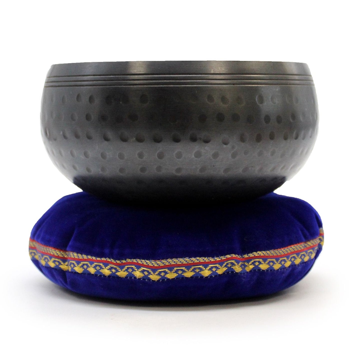 Medium Black Beaten Brass Singing Bowl – 15cm