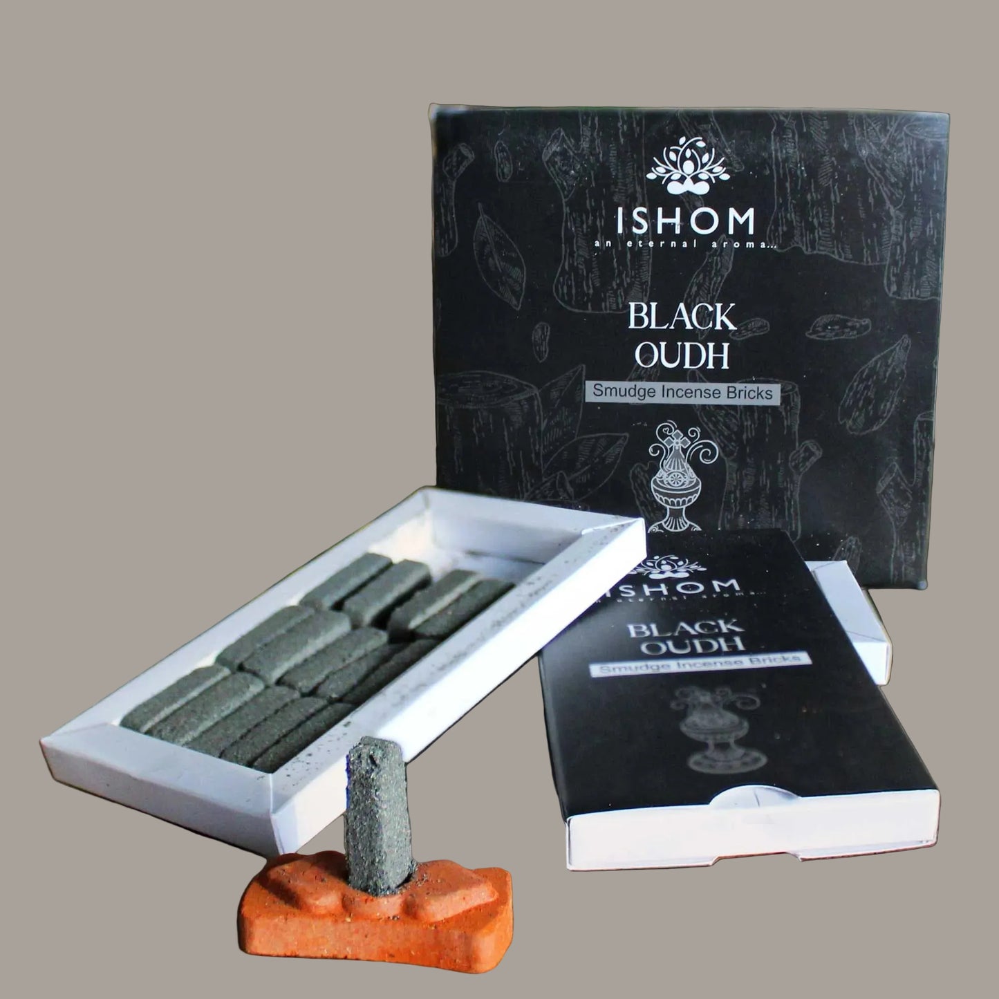 Black Oudh Incense Bricks & Terracotta Burner – 15 Pack