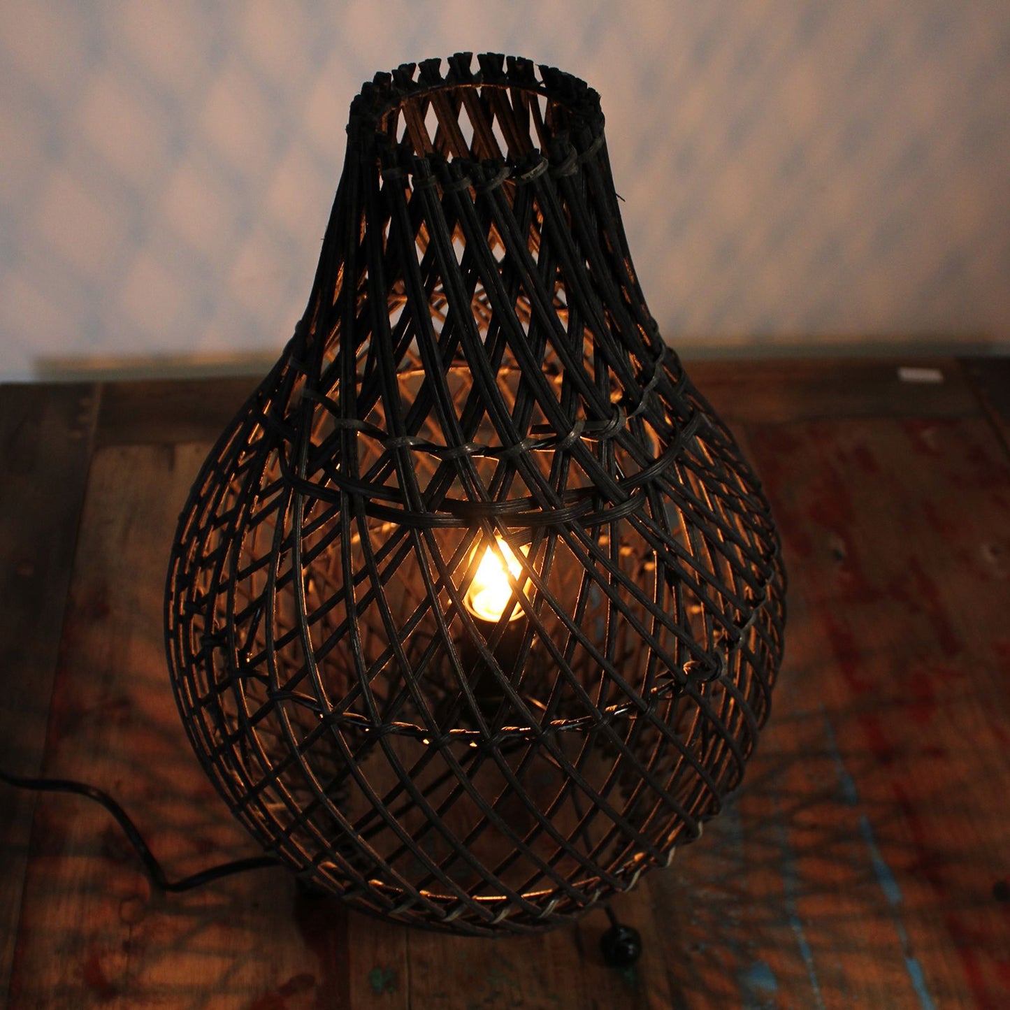 Black Woven Rattan Table Lamp – 39cm